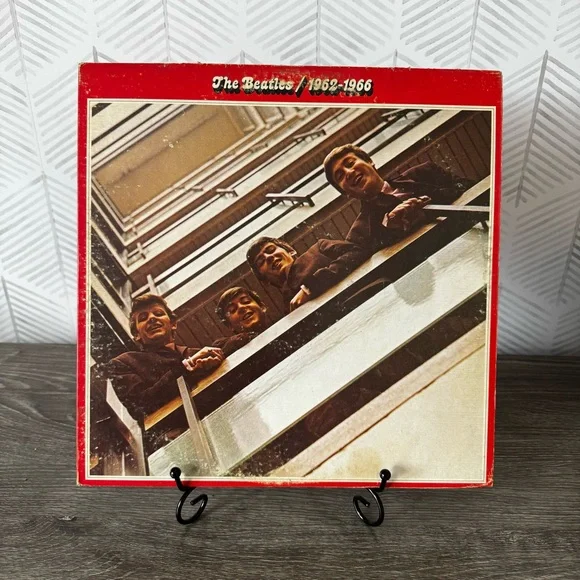 Vintage The Beatles 1962-1966 Vinyl Records - Picture 1 of 8